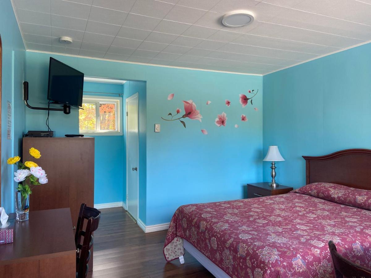 Motel Des Erables Coteau-du-Lac Kültér fotó