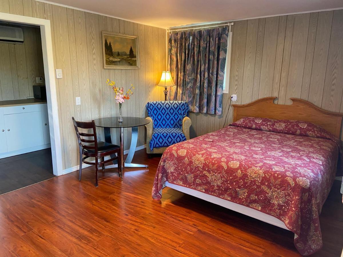 Motel Des Erables Coteau-du-Lac Kültér fotó