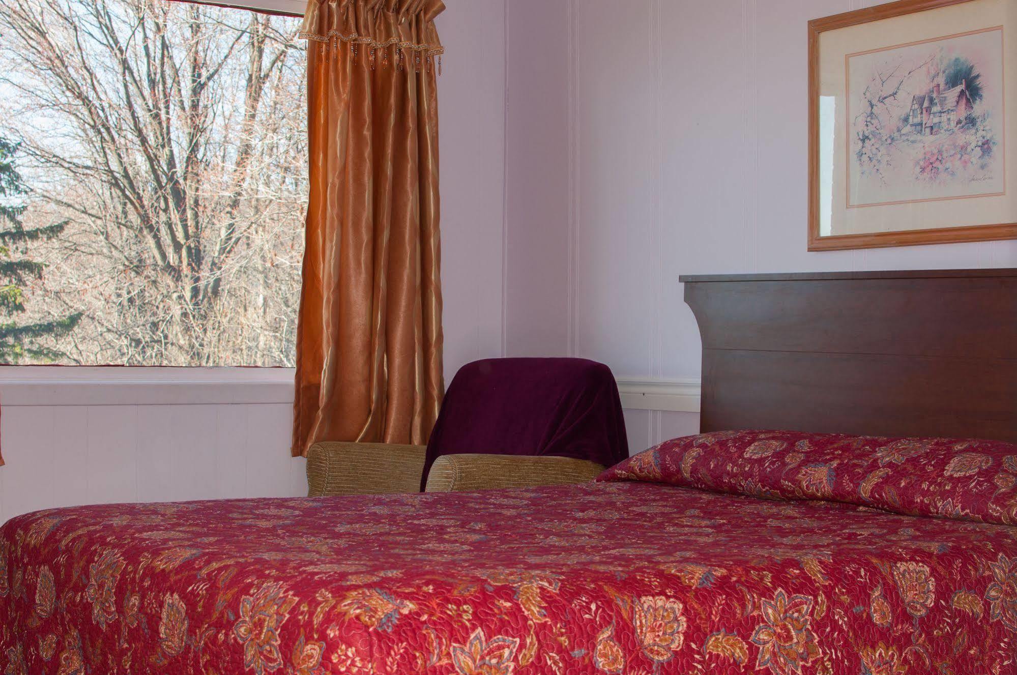 Motel Des Erables Coteau-du-Lac Kültér fotó
